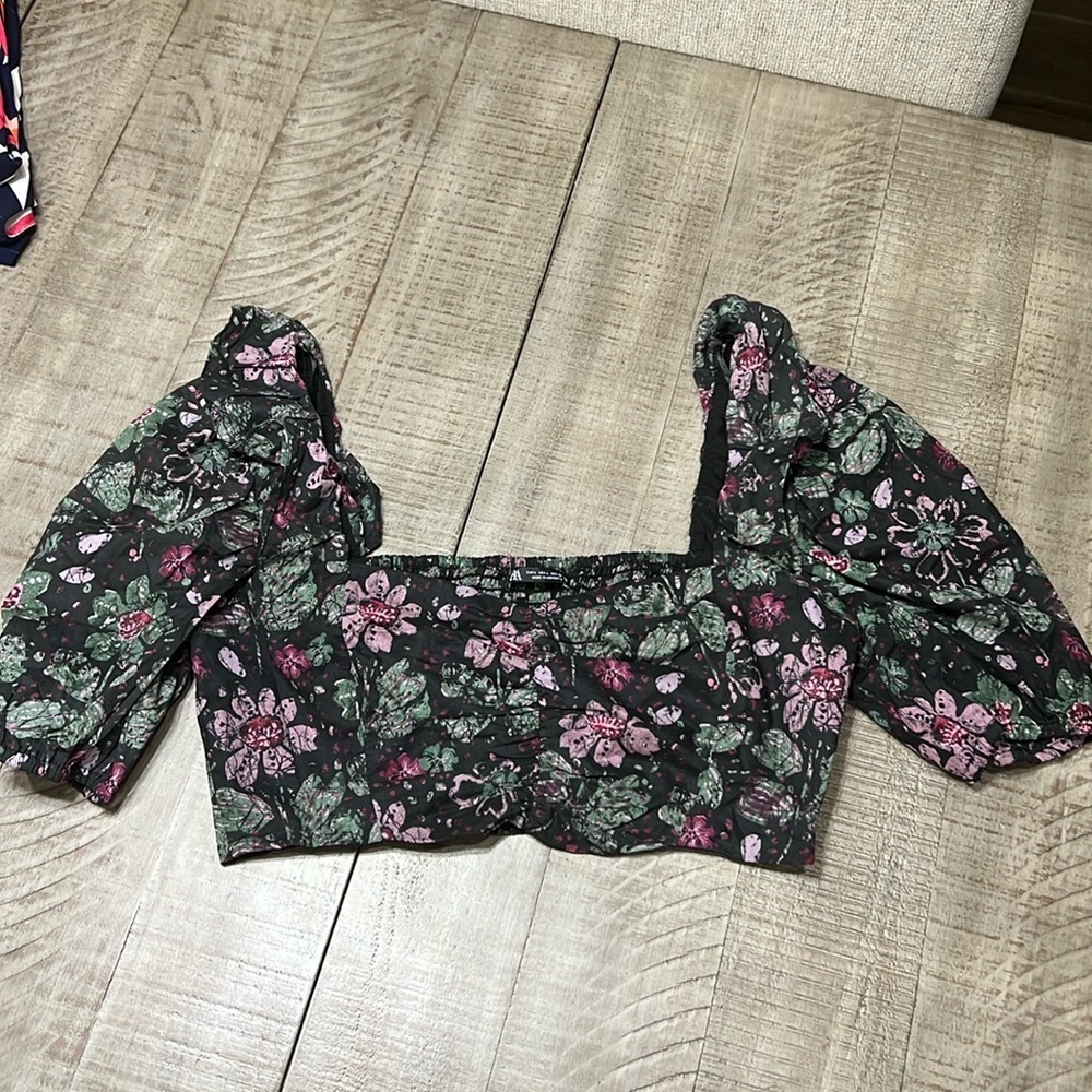 Zara Crop Top NWOT Floral Ruffle Puff Sleeve Blogger Favorite Festival Prairie